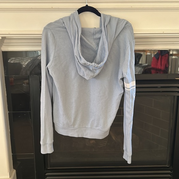 Victoria Secret PINK sweatshirt - Picture 3 of 3